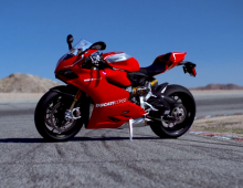 A Look at Ducati’s 1199 Panigale S – WIRED